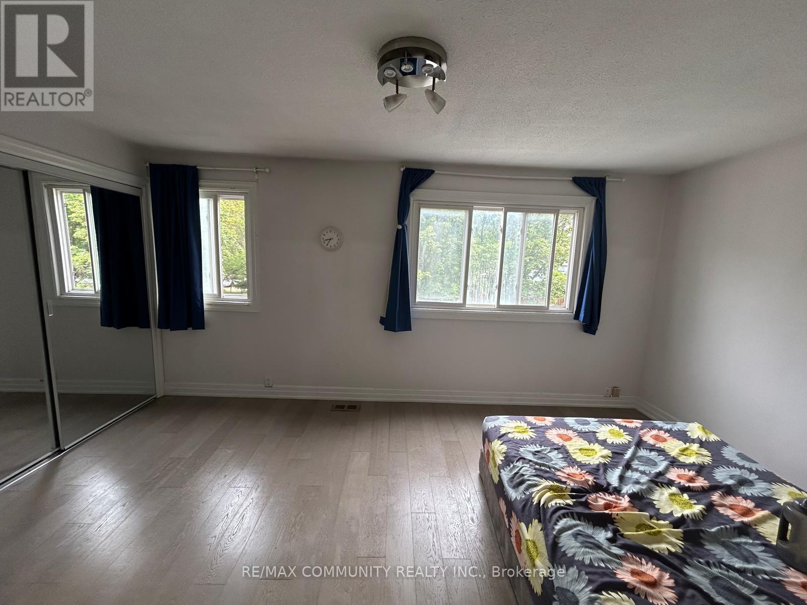 80 Raleigh Crescent S, Markham, Ontario  L3R 4W5 - Photo 4 - N13634206