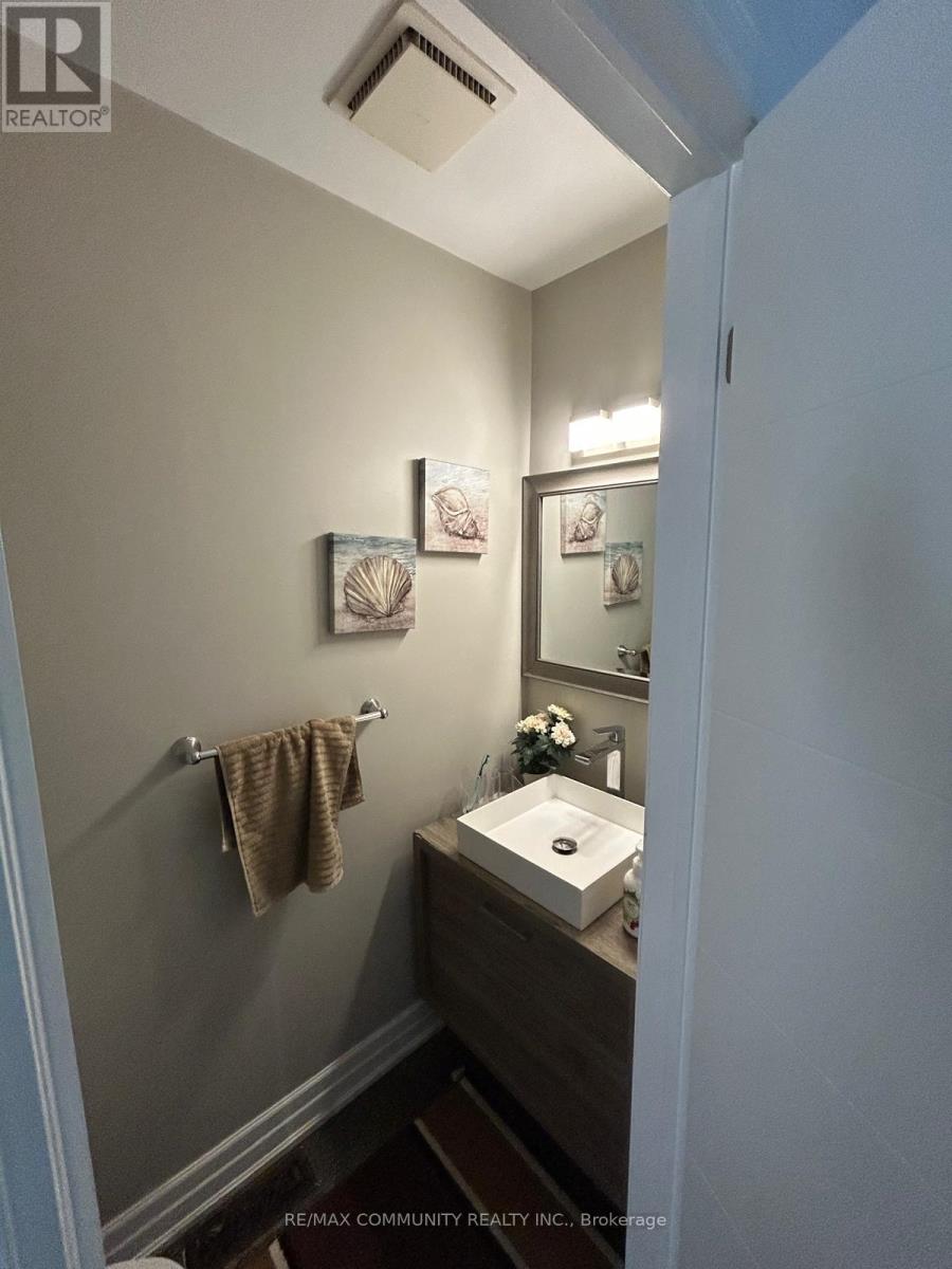 80 Raleigh Crescent S, Markham, Ontario  L3R 4W5 - Photo 8 - N13634206