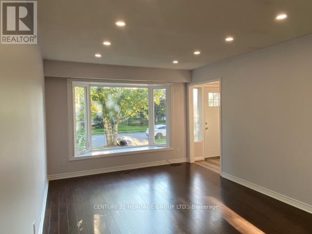 Main - 779 Greenfield Crescent, Newmarket, Ontario  L3Y 3B2 - Photo 2 - N13634354