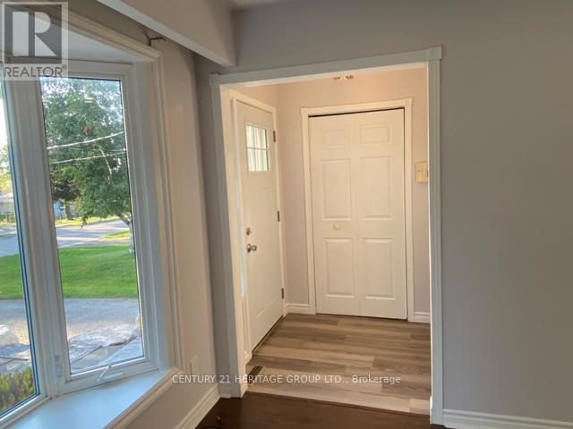 Main - 779 Greenfield Crescent, Newmarket, Ontario  L3Y 3B2 - Photo 5 - N13634354