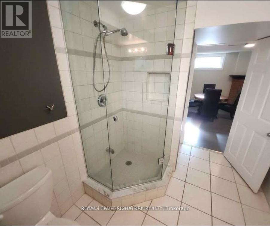 Bsmt - 304 Orsi Avenue, Bradford West Gwillimbury, Ontario  L3Z 1B7 - Photo 12 - N13634386