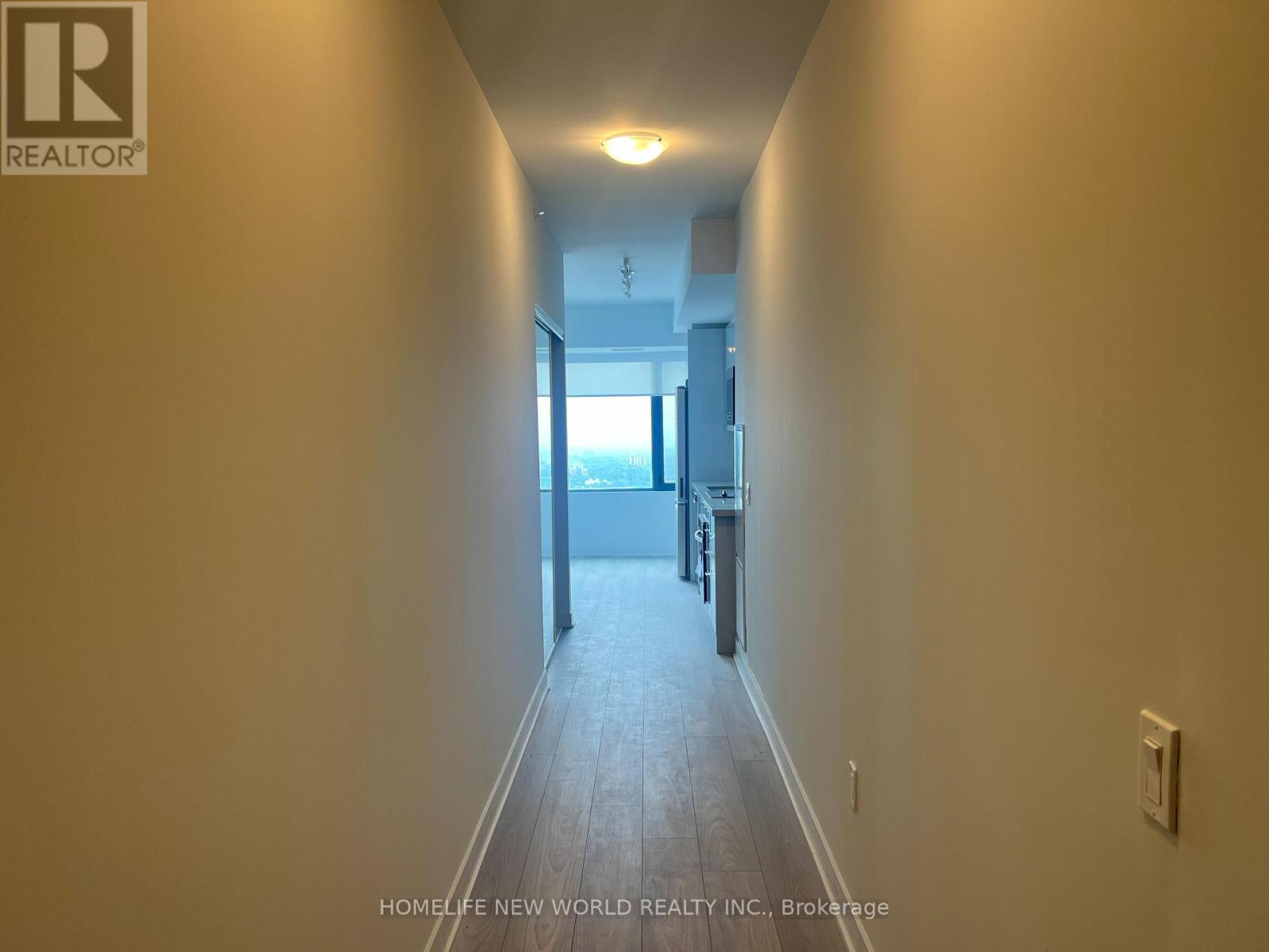 5605 - 2920 Highway 7 Road, Vaughan, Ontario  L4K 0P4 - Photo 2 - N13634390