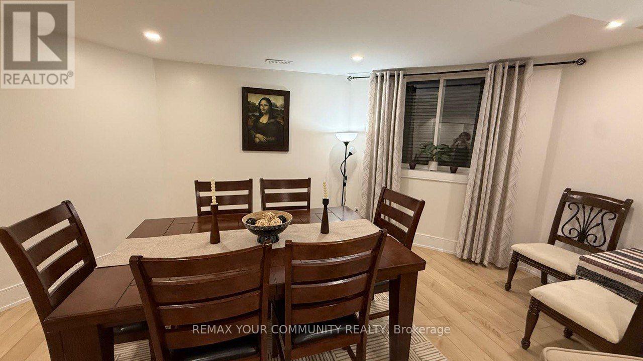 204 Mccaffrey Road, Newmarket, Ontario  L3X 1J9 - Photo 10 - N13634494