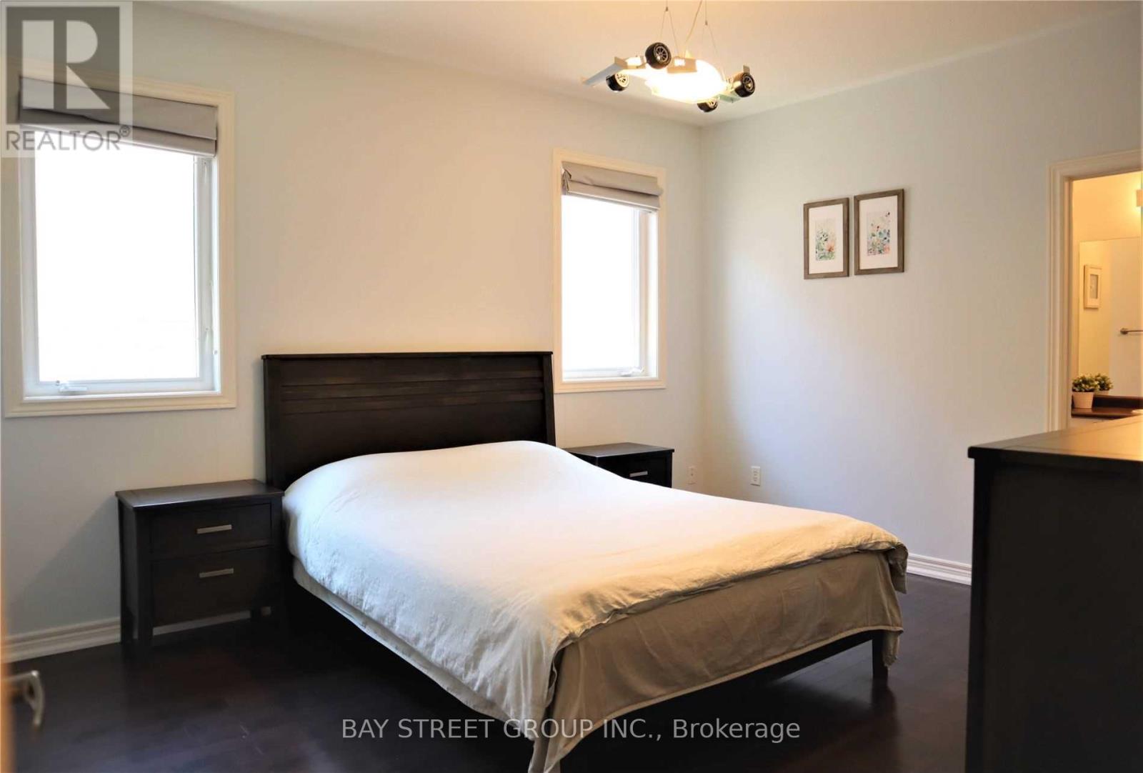 9 Eber Street, Richmond Hill, Ontario  L4E 4X2 - Photo 14 - N13634504