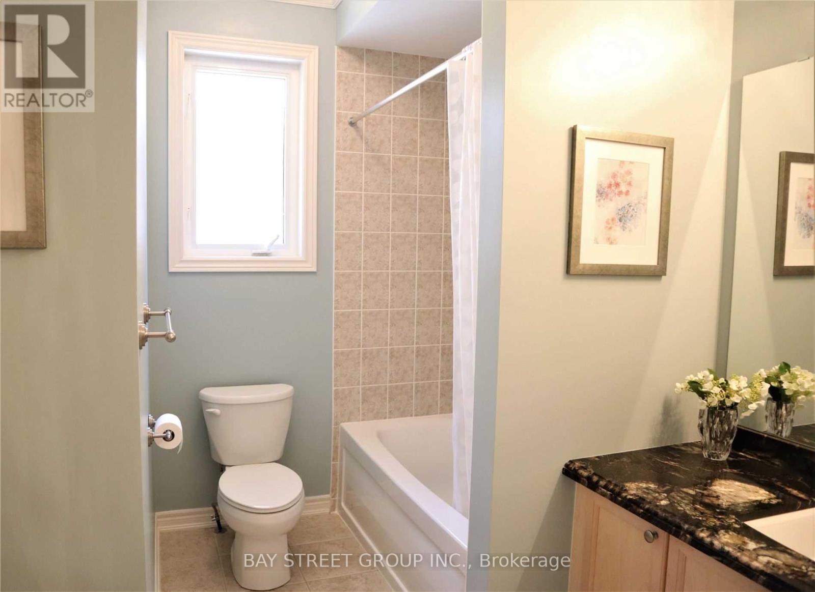 9 Eber Street, Richmond Hill, Ontario  L4E 4X2 - Photo 19 - N13634504