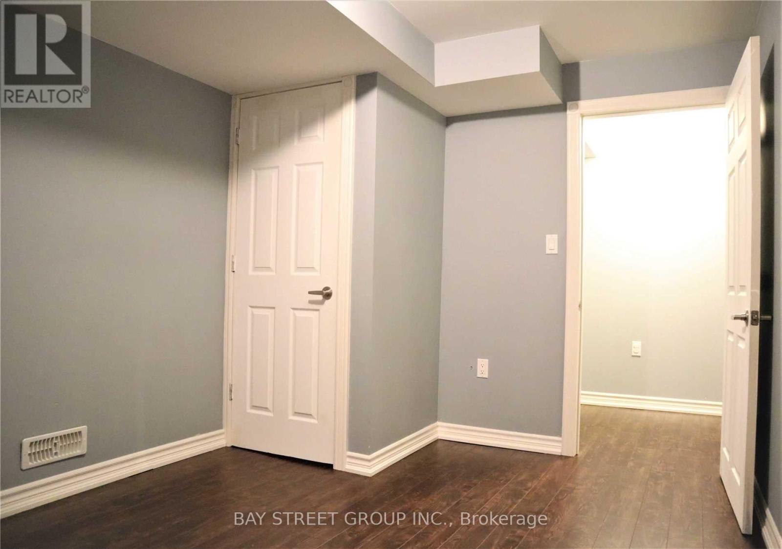 9 Eber Street, Richmond Hill, Ontario  L4E 4X2 - Photo 24 - N13634504