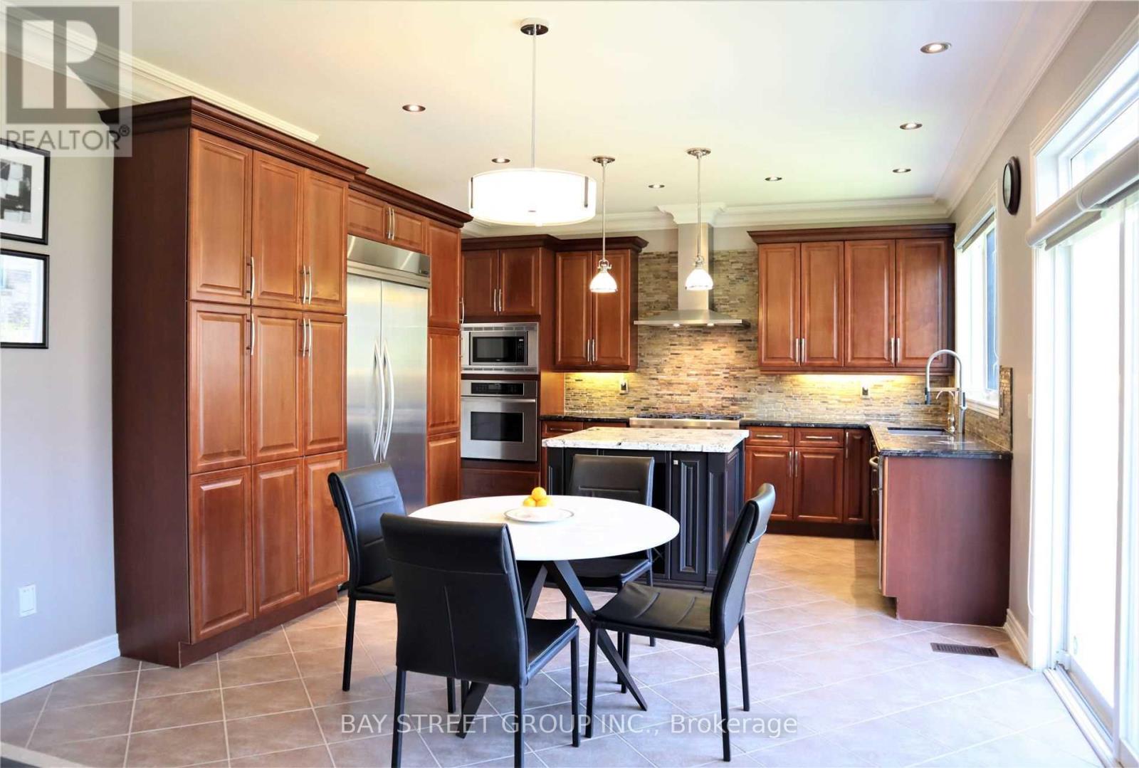 9 Eber Street, Richmond Hill, Ontario  L4E 4X2 - Photo 9 - N13634504