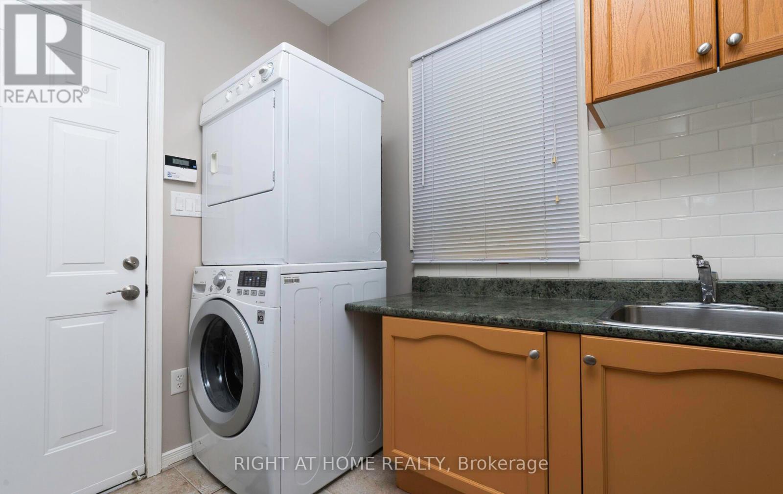 84 Verdi Road, Richmond Hill, Ontario  L4E 4P6 - Photo 12 - N13634548