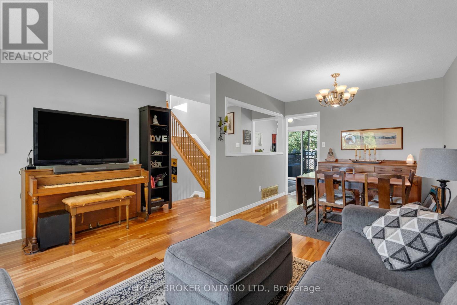 215 Mary Anne Drive, Barrie (Painswick North), Ontario  L4N 4T1 - Photo 11 - S13634290