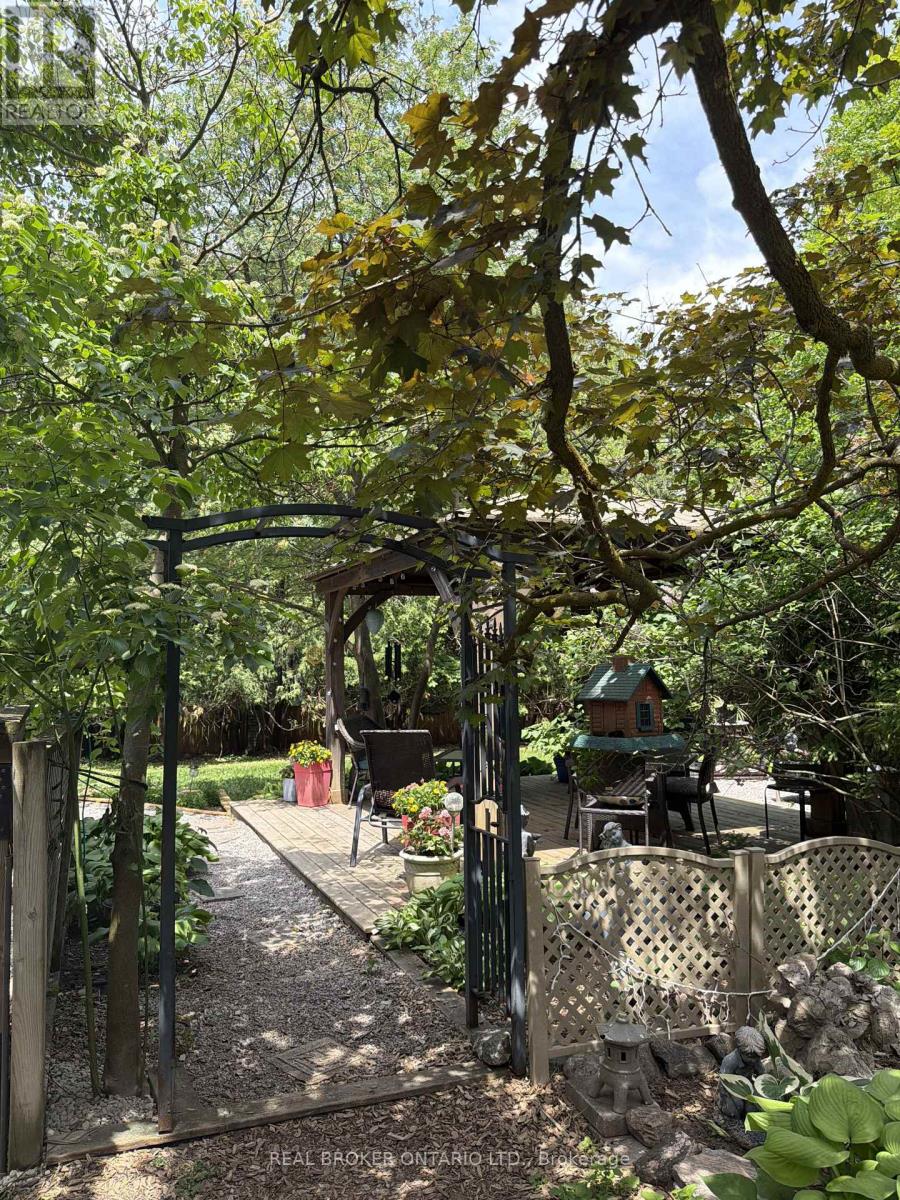 215 Mary Anne Drive, Barrie (Painswick North), Ontario  L4N 4T1 - Photo 26 - S13634290
