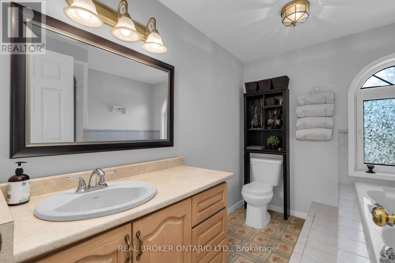 215 Mary Anne Drive, Barrie (Painswick North), Ontario  L4N 4T1 - Photo 31 - S13634290