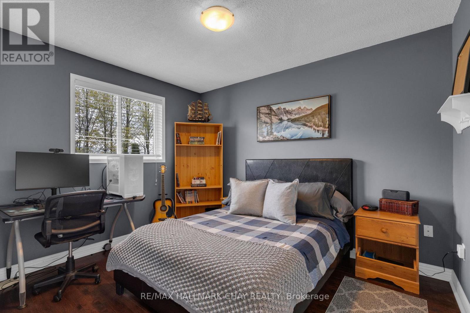 34 Crompton Drive, Barrie (Little Lake), Ontario  L4M 6N1 - Photo 18 - S13634488