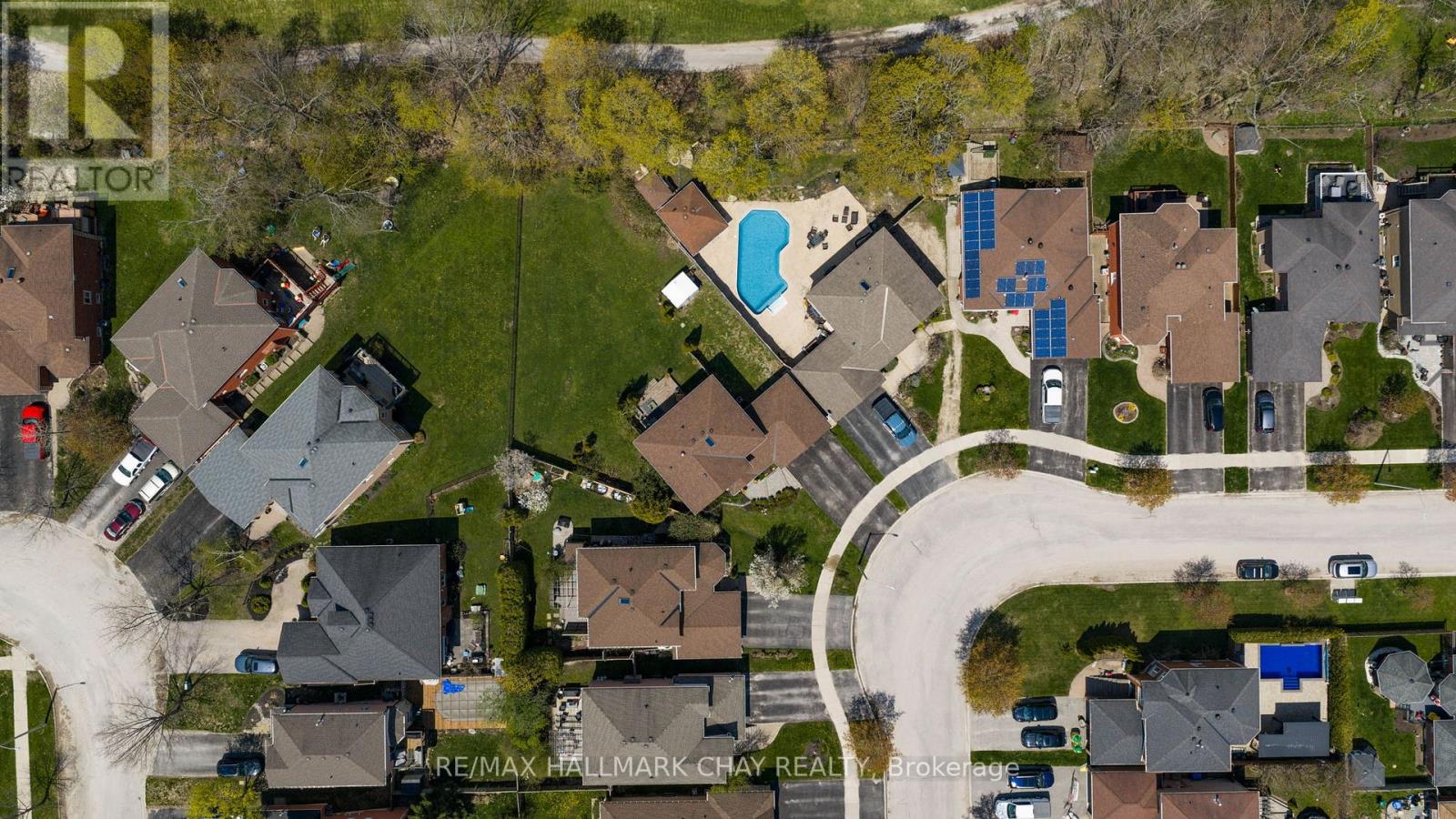 34 Crompton Drive, Barrie (Little Lake), Ontario  L4M 6N1 - Photo 36 - S13634488
