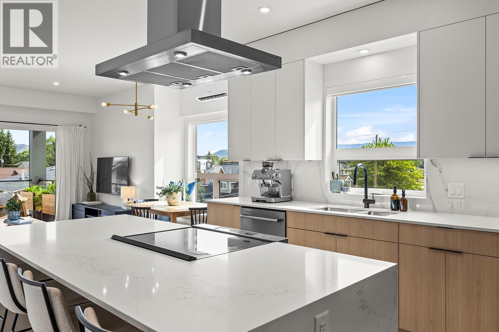 640 Wardlaw Avenue Unit# 303, Kelowna, British Columbia
