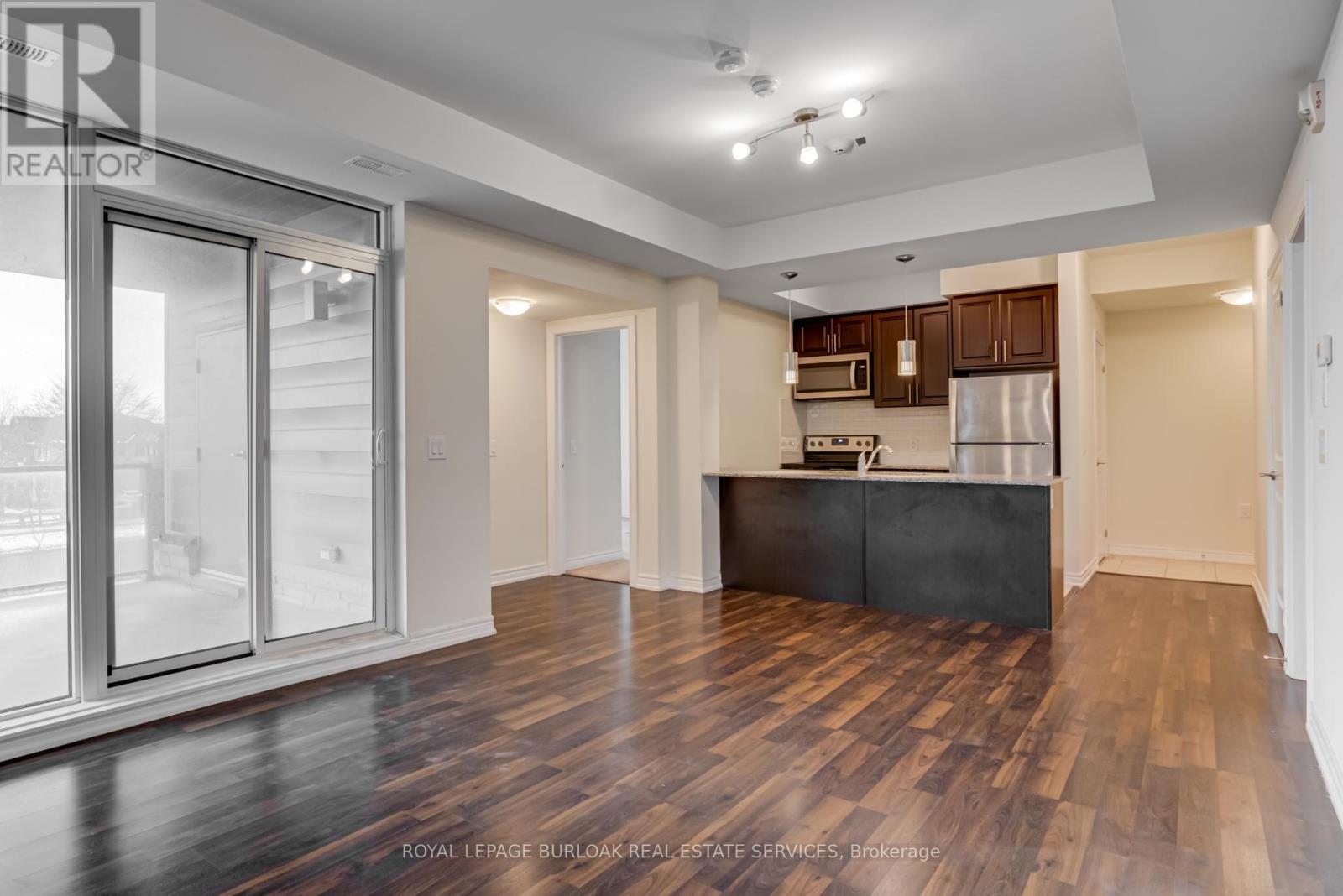 206 - 2393 Bronte Road, Oakville, Ontario  L6M 4J2 - Photo 2 - W13634178