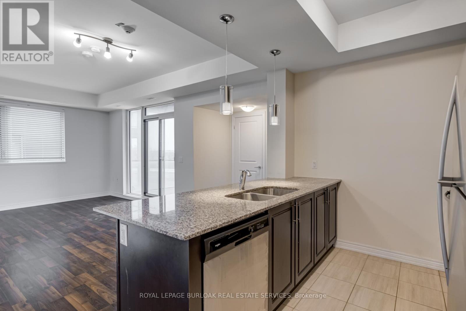 206 - 2393 Bronte Road, Oakville, Ontario  L6M 4J2 - Photo 6 - W13634178