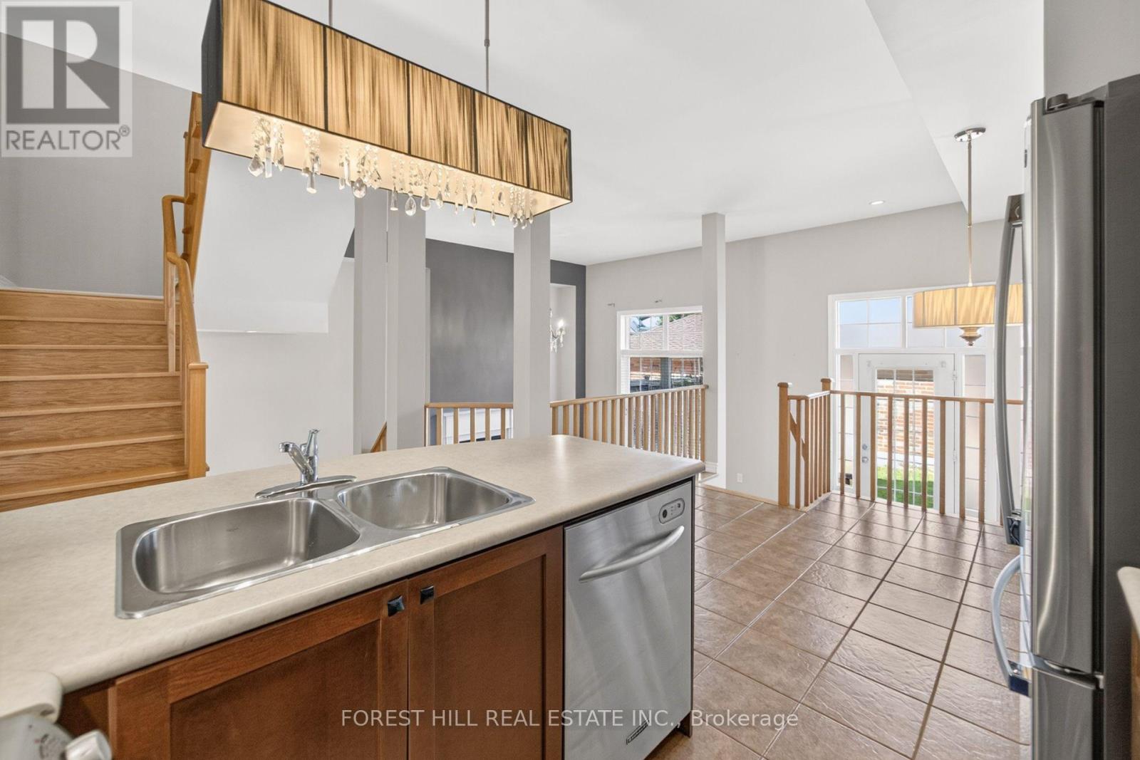 3549 Eglinton Avenue W, Mississauga, Ontario  L5M 7T3 - Photo 10 - W13634198