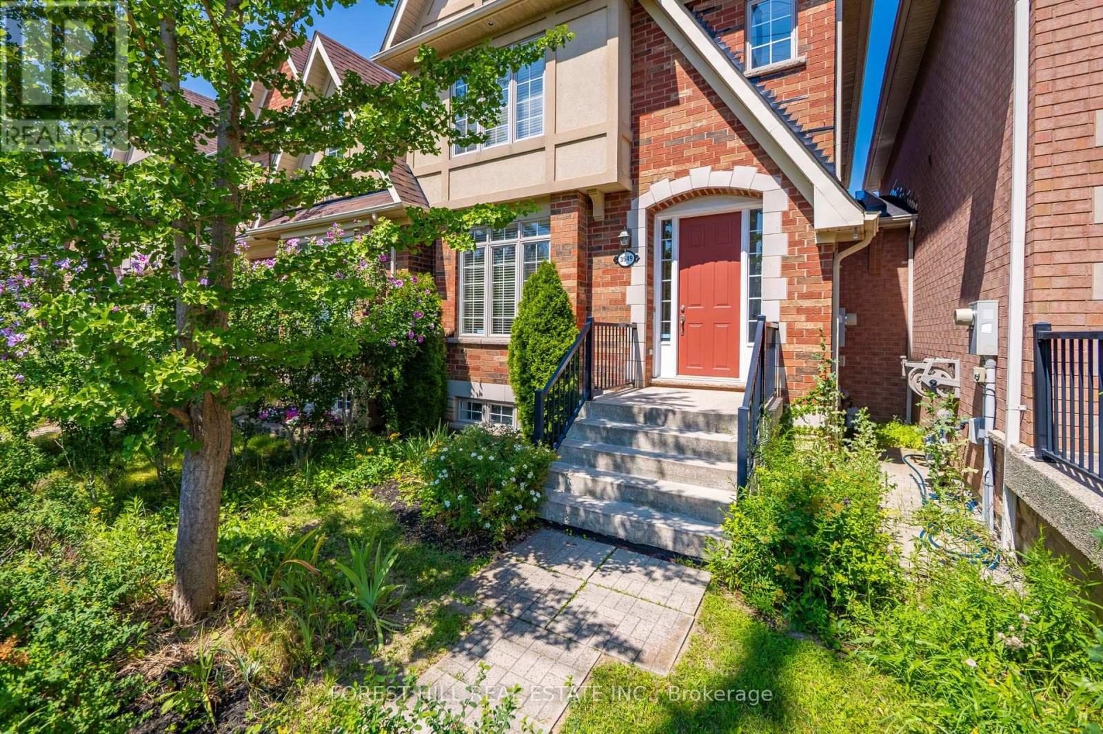 3549 Eglinton Avenue W, Mississauga, Ontario  L5M 7T3 - Photo 2 - W13634198
