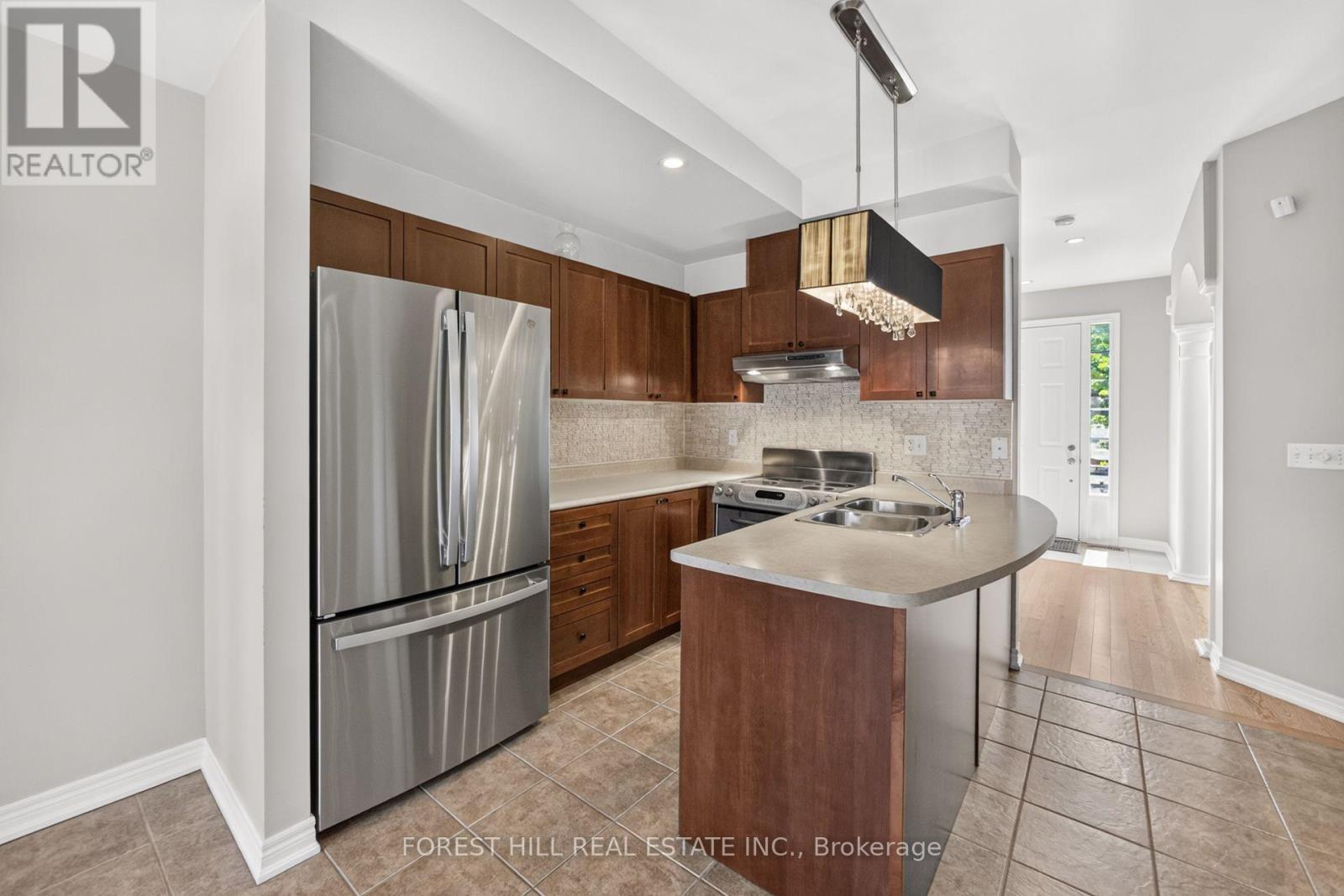 3549 Eglinton Avenue W, Mississauga, Ontario  L5M 7T3 - Photo 8 - W13634198