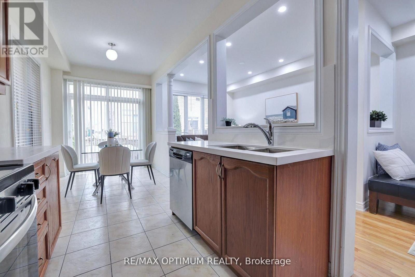 21 Saint Eugene Street, Brampton, Ontario  L6Y 0N5 - Photo 14 - W13634216