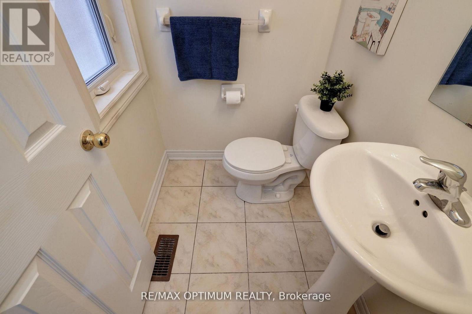 21 Saint Eugene Street, Brampton, Ontario  L6Y 0N5 - Photo 18 - W13634216