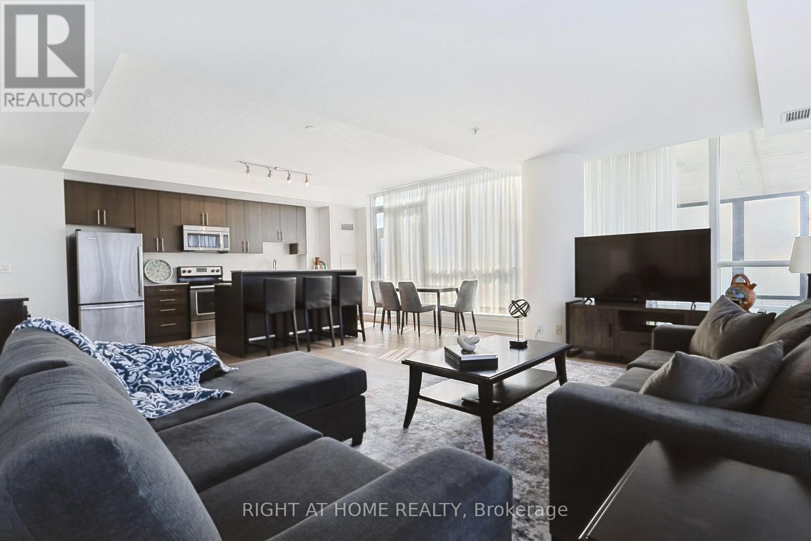 302 - 3985 Grand Park Drive, Mississauga, Ontario L5B 0H8 - Photo 1 - W13634274
