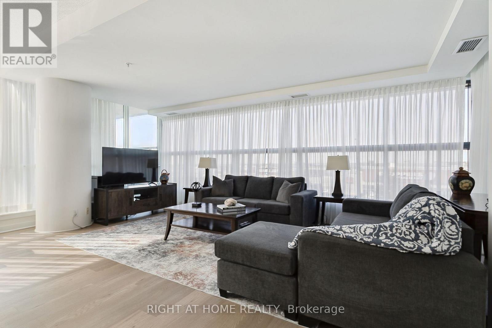 302 - 3985 Grand Park Drive, Mississauga, Ontario L5B 0H8 - Photo 7 - W13634274