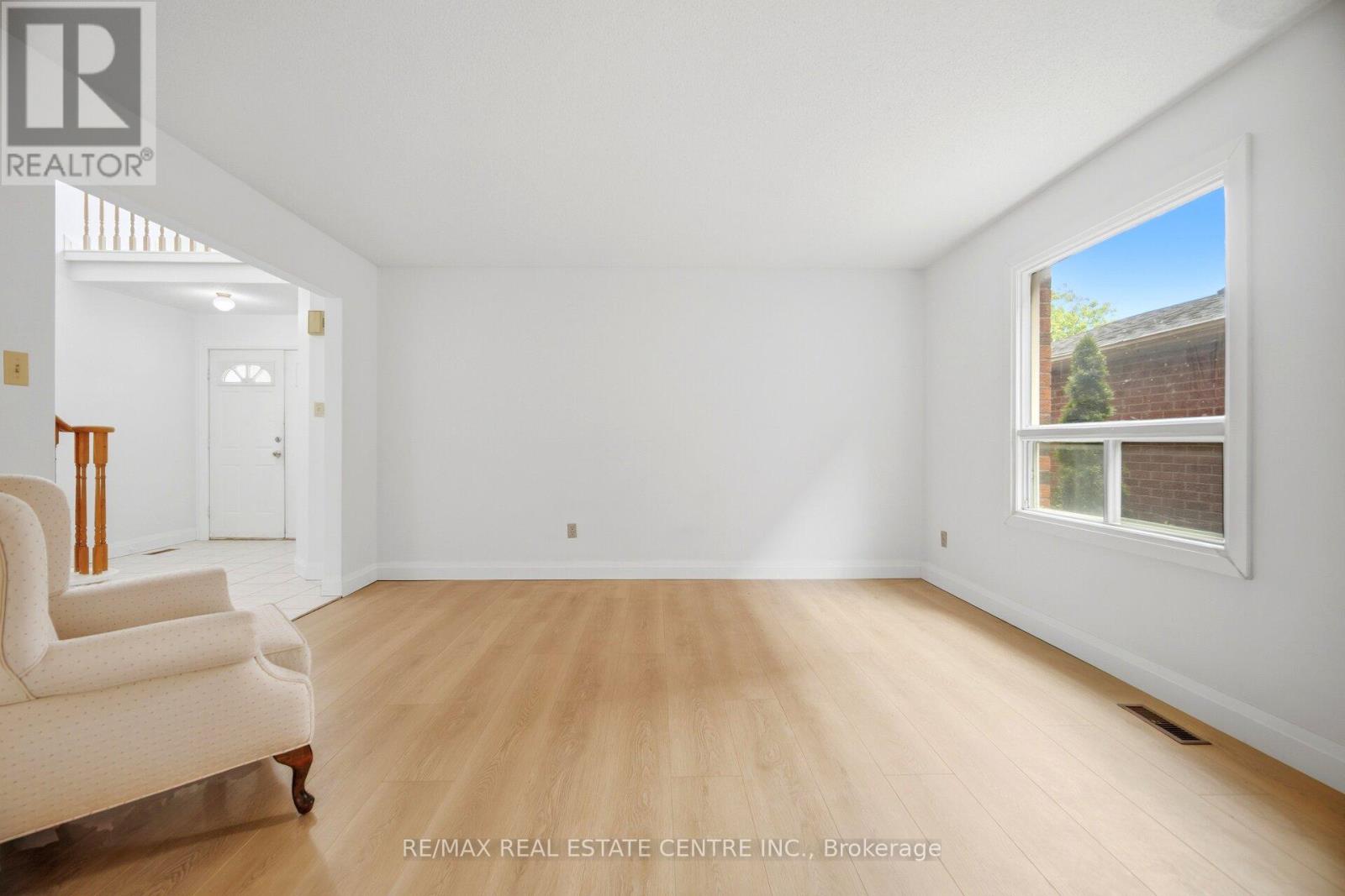 4676 Owl Circle, Mississauga, Ontario  L4Z 2W6 - Photo 11 - W13634312