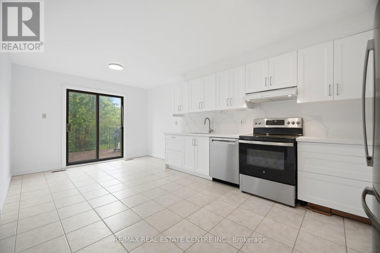 4676 Owl Circle, Mississauga, Ontario  L4Z 2W6 - Photo 16 - W13634312