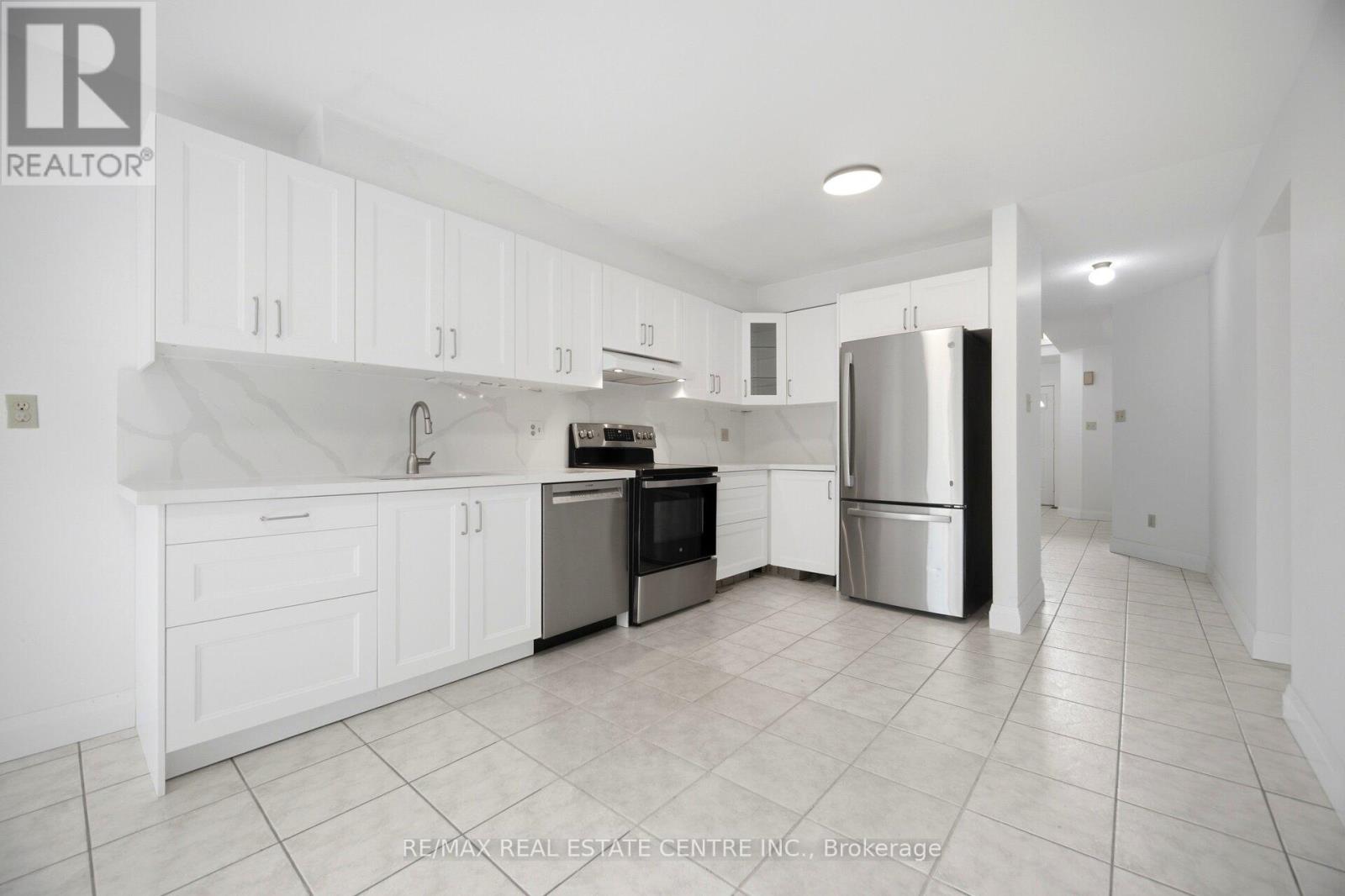 4676 Owl Circle, Mississauga, Ontario  L4Z 2W6 - Photo 18 - W13634312