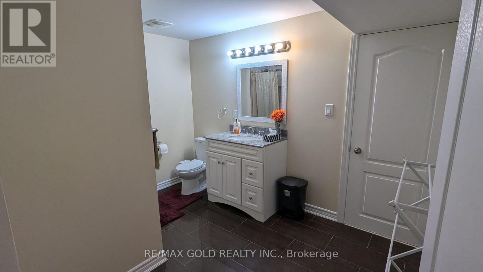 Bsmt - 20 Hiking Court, Brampton, Ontario L6T 0M6 - Photo 23 - W13634328