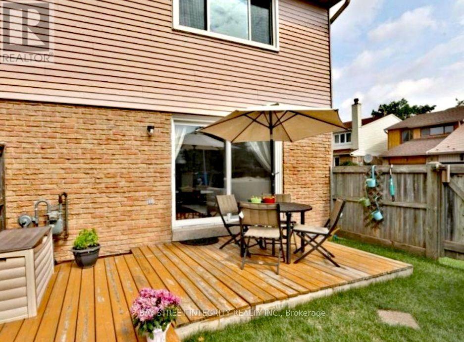 29 - 1580 Lancaster Drive, Oakville, Ontario  L6H 2Z5 - Photo 13 - W13634366