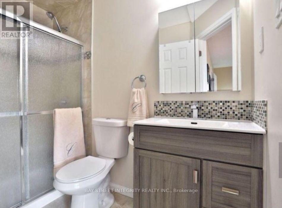 29 - 1580 Lancaster Drive, Oakville, Ontario  L6H 2Z5 - Photo 8 - W13634366