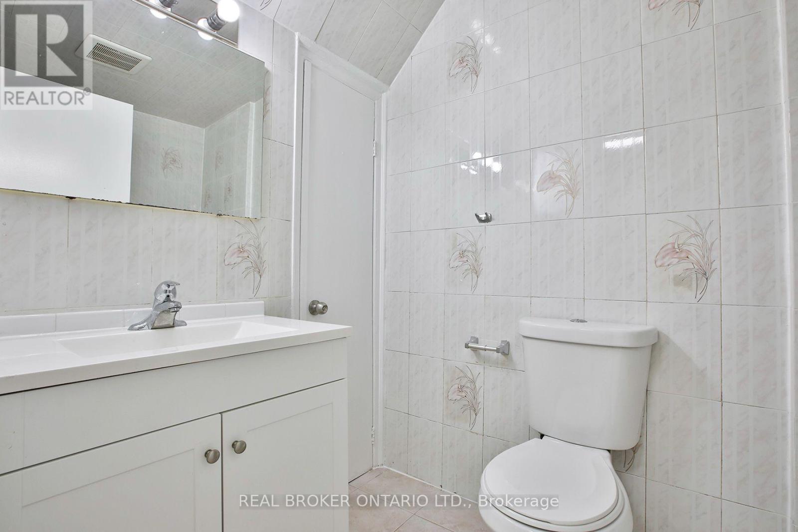 5 - 53 Maria Street, Toronto, Ontario  M6P 1W1 - Photo 16 - W13634378