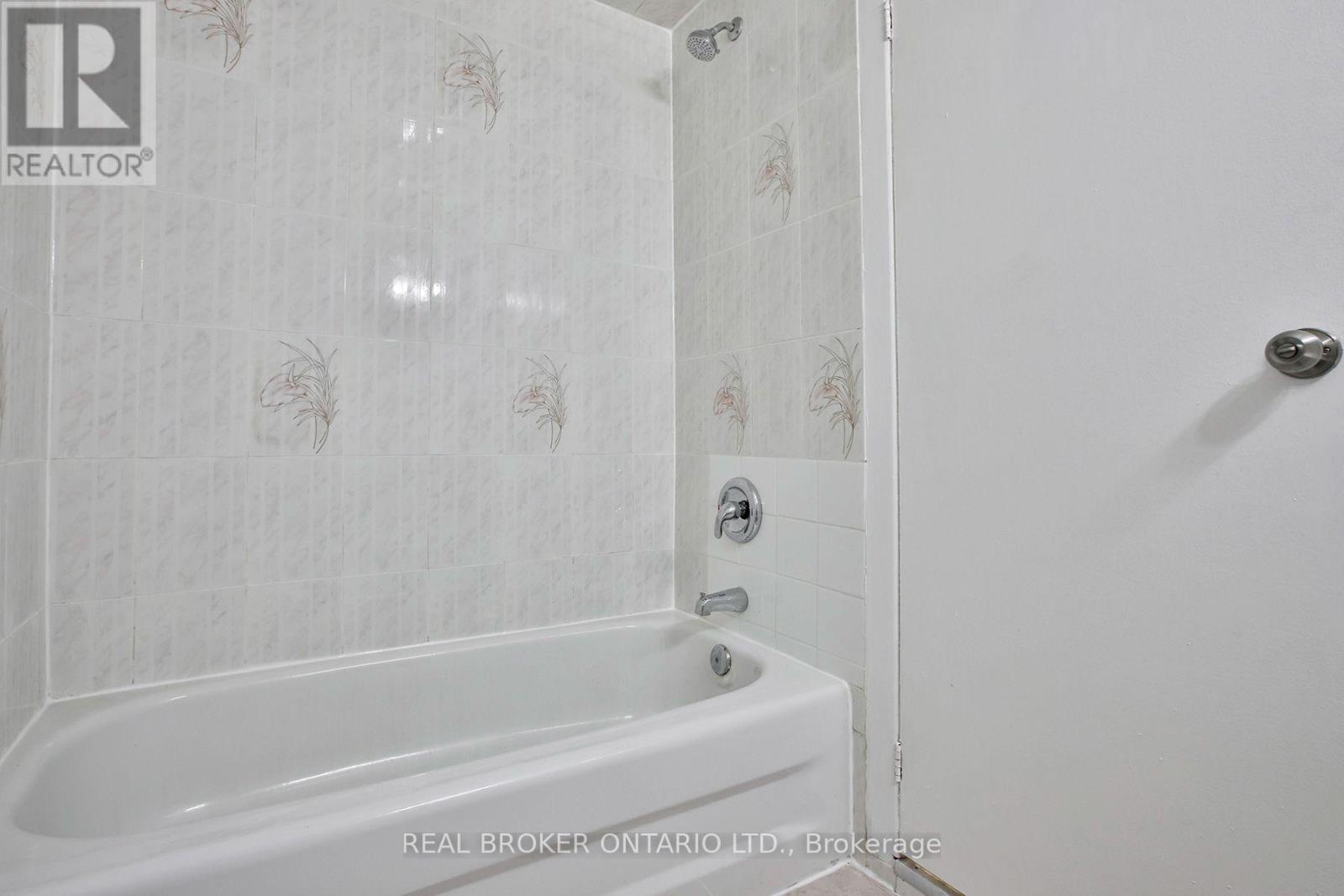 5 - 53 Maria Street, Toronto, Ontario  M6P 1W1 - Photo 17 - W13634378