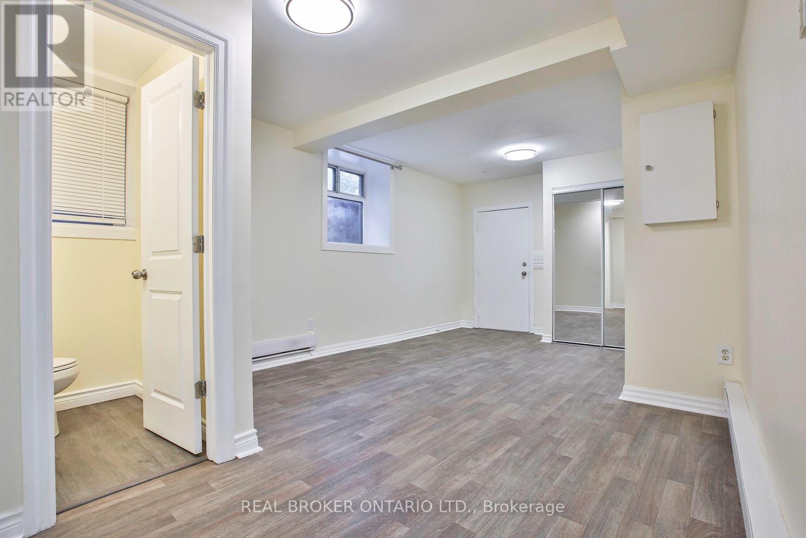 5 - 53 Maria Street, Toronto, Ontario  M6P 1W1 - Photo 3 - W13634378