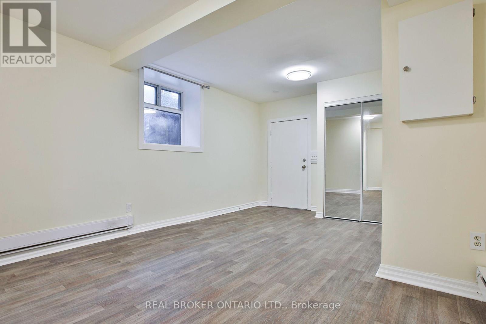 5 - 53 Maria Street, Toronto, Ontario  M6P 1W1 - Photo 8 - W13634378