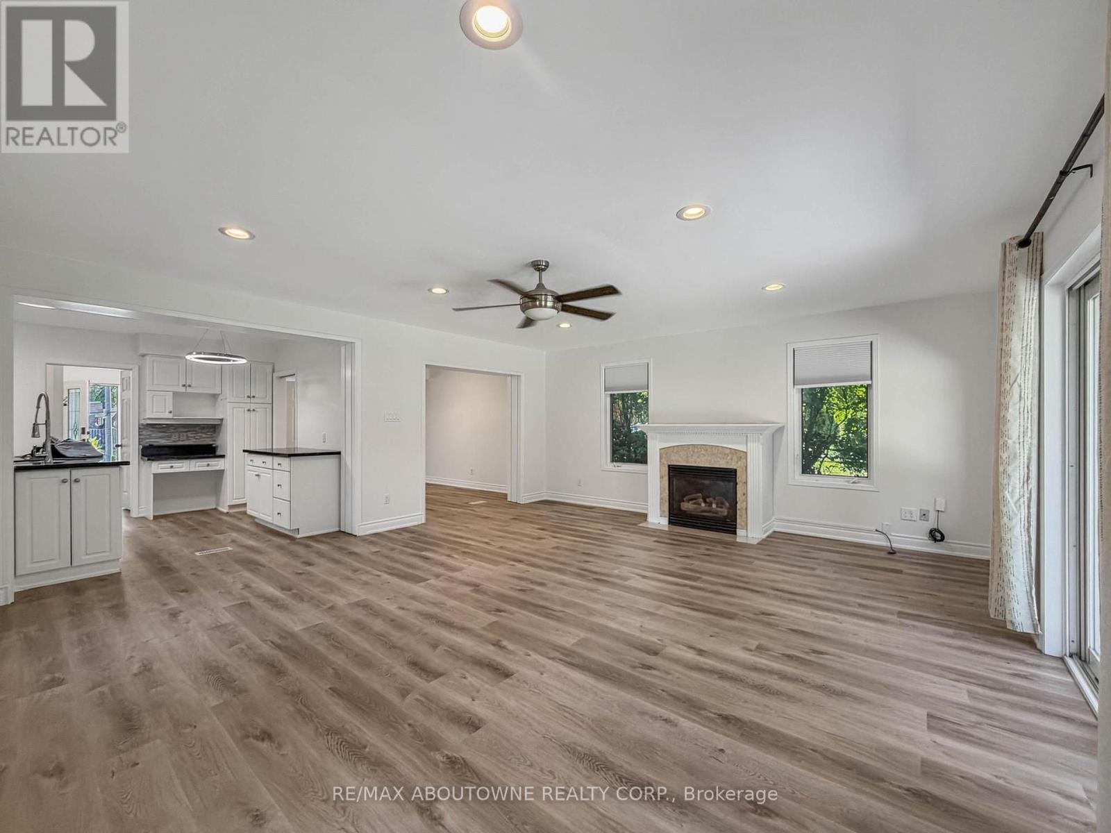 Upper - 2130 Greenhurst Avenue, Mississauga, Ontario  L4X 1J6 - Photo 10 - W13634406