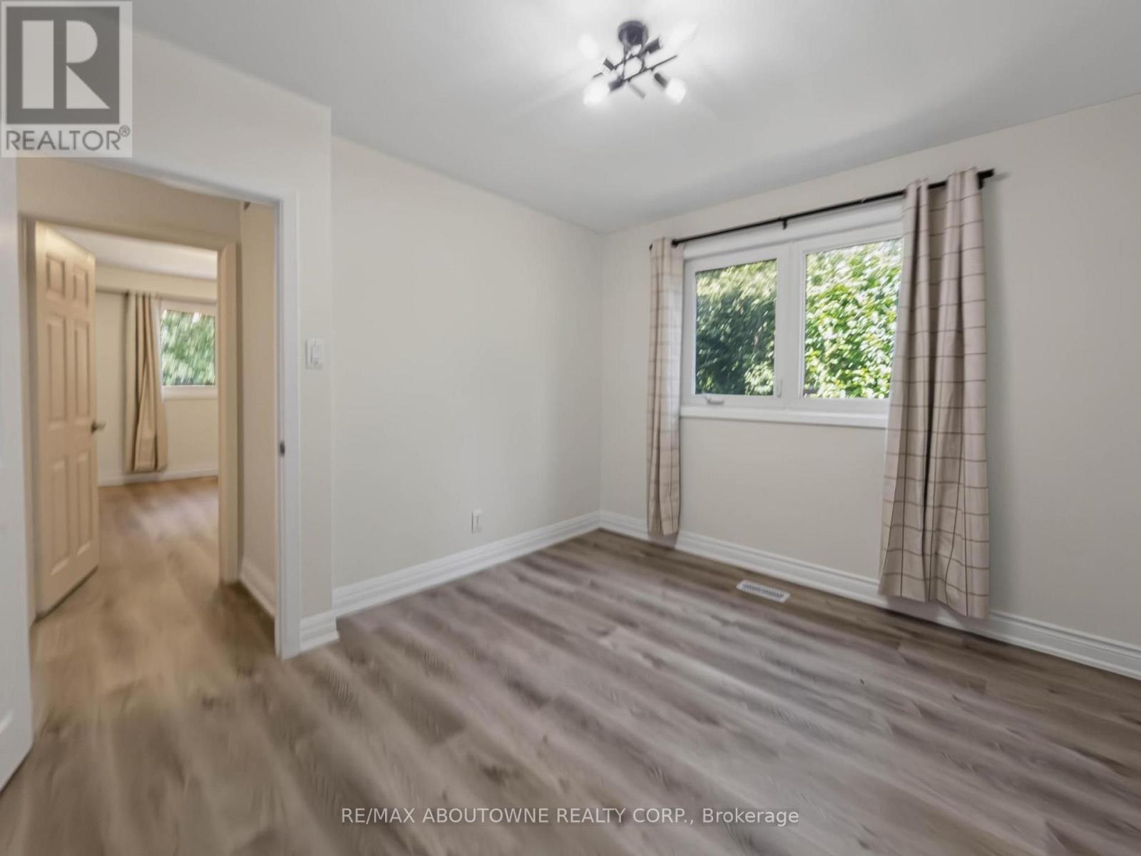 Upper - 2130 Greenhurst Avenue, Mississauga, Ontario  L4X 1J6 - Photo 14 - W13634406