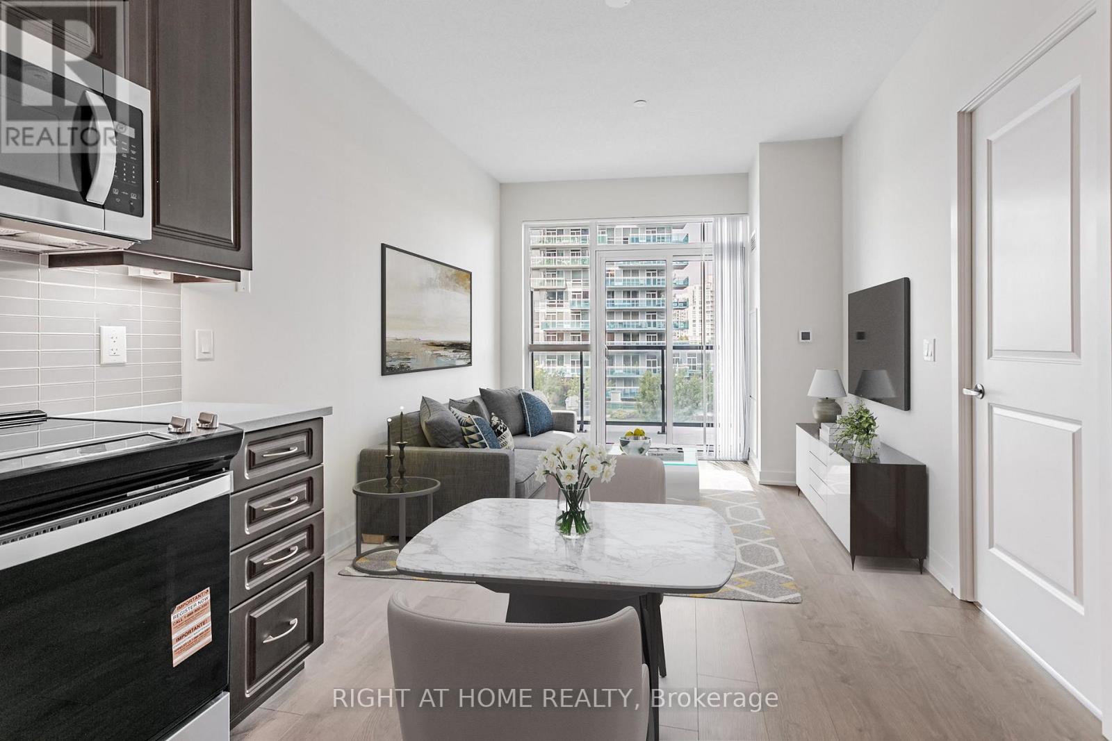 501 - 38 Annie Craig Drive, Toronto, Ontario  M8V 0G9 - Photo 3 - W13634420