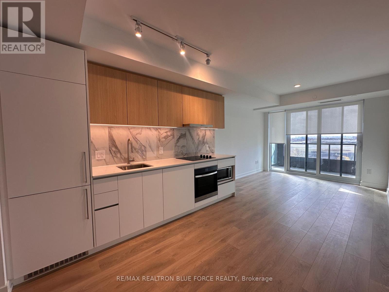 1215 - 1100 Sheppard Avenue W, Toronto, Ontario  M3K 0E4 - Photo 3 - W13634454