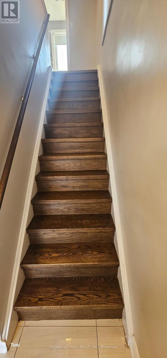 Main - 187 Epsom Downs Drive, Toronto, Ontario  M3M 1S8 - Photo 10 - W13634460