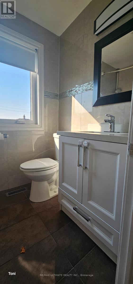 Main - 187 Epsom Downs Drive, Toronto, Ontario  M3M 1S8 - Photo 11 - W13634460
