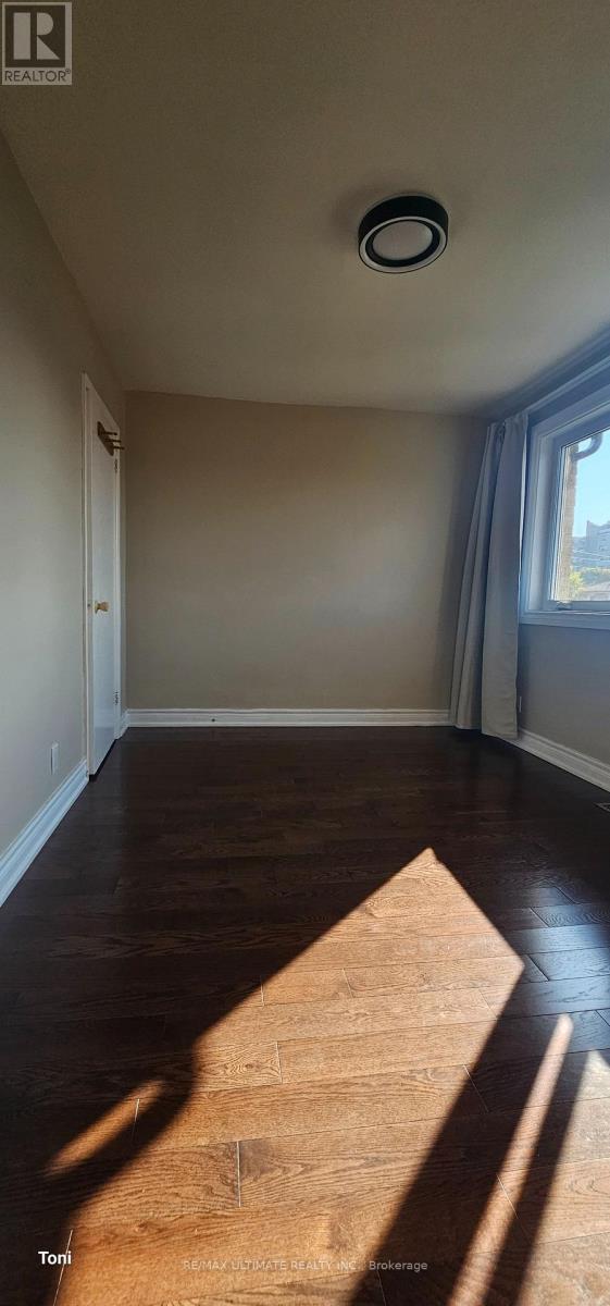 Main - 187 Epsom Downs Drive, Toronto, Ontario  M3M 1S8 - Photo 12 - W13634460