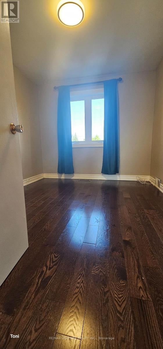 Main - 187 Epsom Downs Drive, Toronto, Ontario  M3M 1S8 - Photo 16 - W13634460
