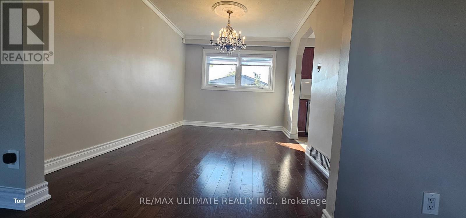 Main - 187 Epsom Downs Drive, Toronto, Ontario  M3M 1S8 - Photo 7 - W13634460