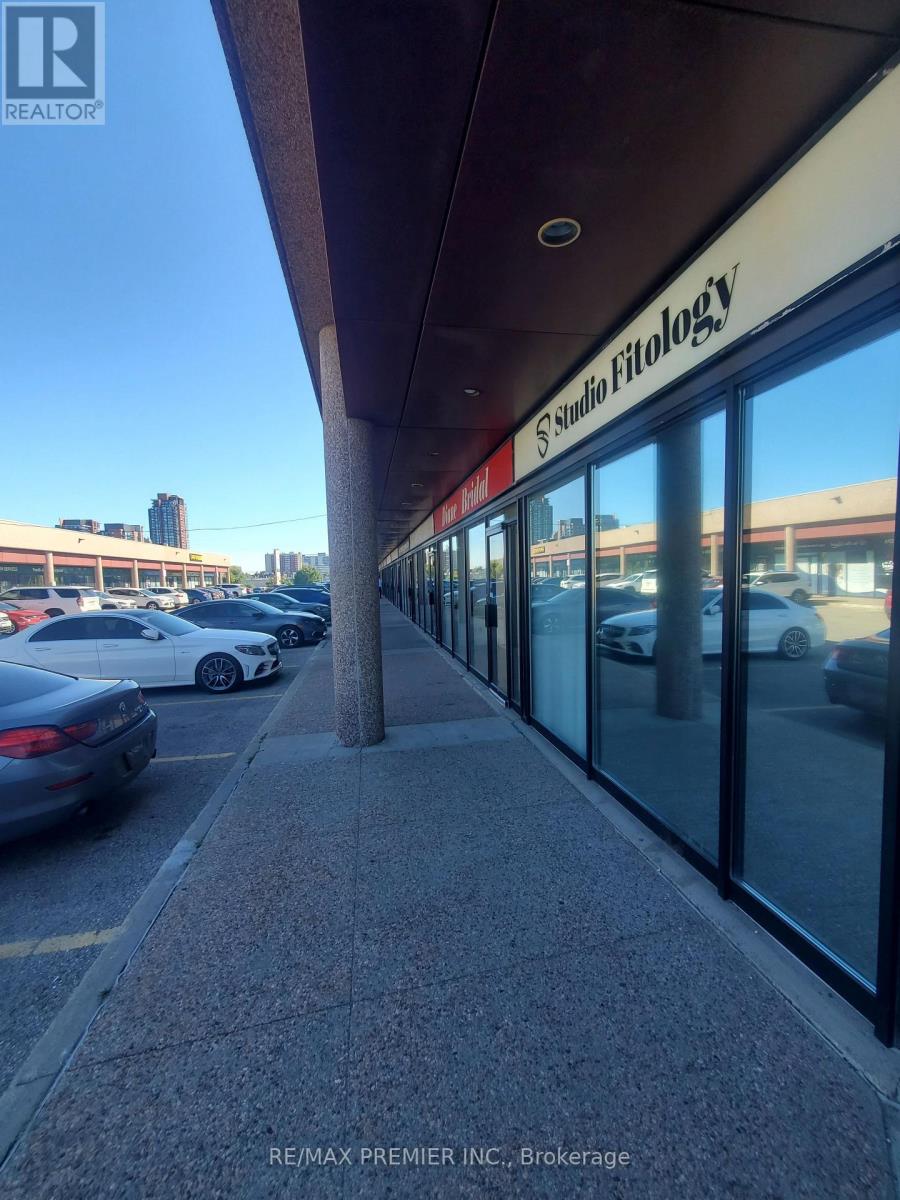 13 - 3220 Dufferin Street, Toronto, Ontario  M6A 2T3 - Photo 4 - W13634490
