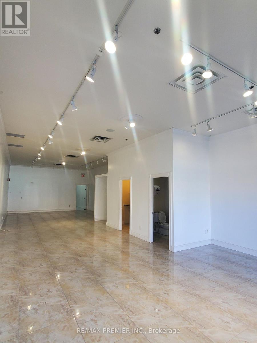 13 - 3220 Dufferin Street, Toronto, Ontario  M6A 2T3 - Photo 7 - W13634490
