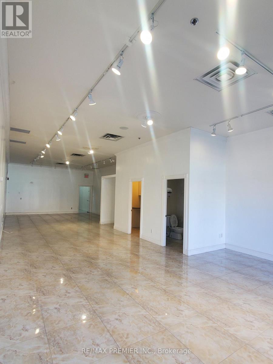 13 - 3220 Dufferin Street, Toronto, Ontario  M6A 2T3 - Photo 8 - W13634490