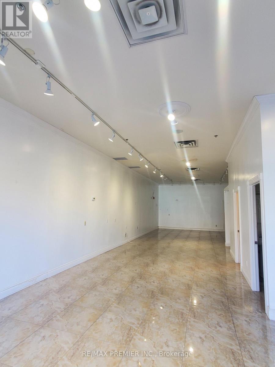 13 - 3220 Dufferin Street, Toronto, Ontario  M6A 2T3 - Photo 9 - W13634490